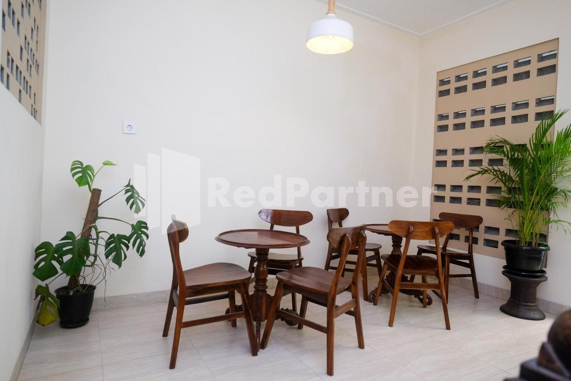 Kejayan Ndliman House Near Ugm Jogja Mitra Reddoorz酒店 外观 照片