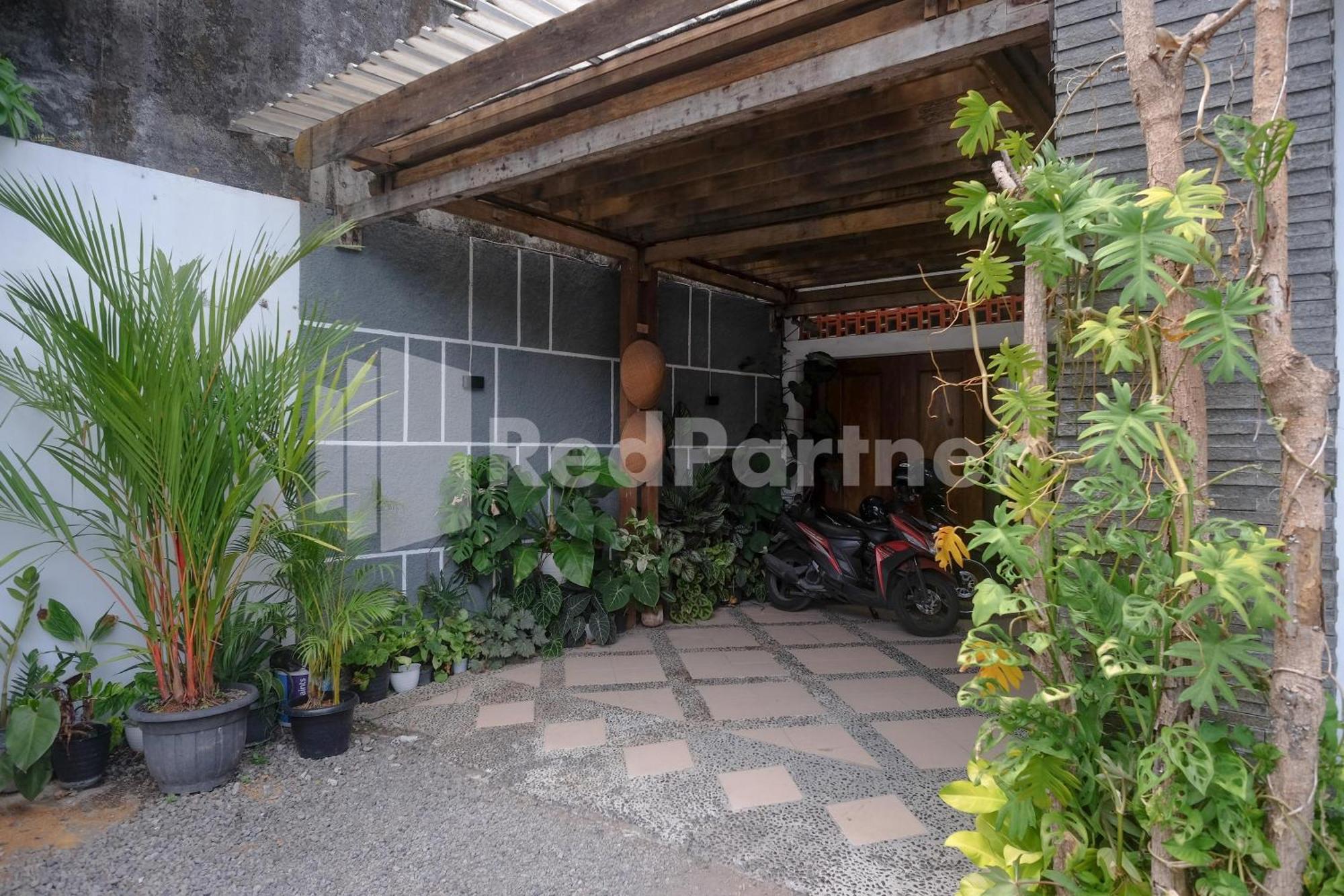 Kejayan Ndliman House Near Ugm Jogja Mitra Reddoorz酒店 外观 照片